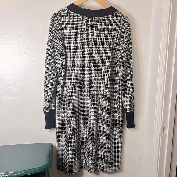 Antonelli Firenze NWT Houndstooth Black and White Wool Blend Sweater Dress Sz 48 - Picture 9 of 9